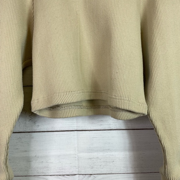 Women’s L’academie Cropped Sweater - Picture 4 of 6